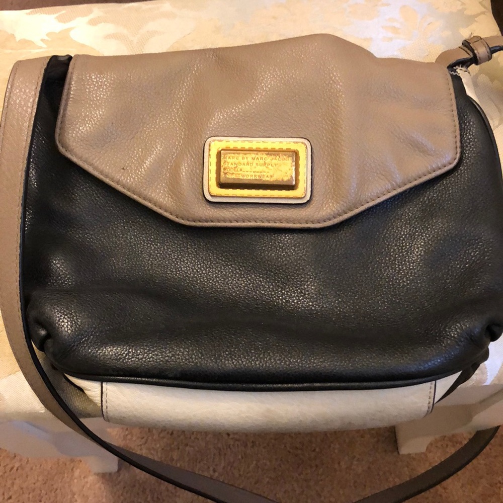Marc Jacobs over shoulder bag